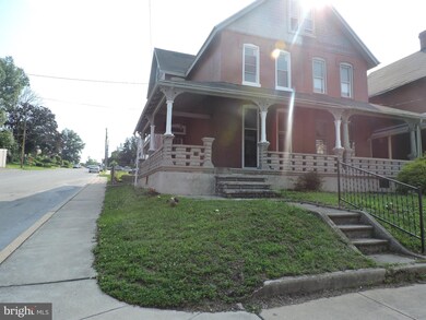 347 N 3rd St, Columbia, PA 17512 - photo 2