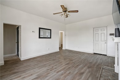 Bottom Unit - Living Room