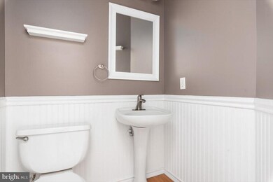 703 Pine Drift Dr, Odenton, MD 21113 - photo 5