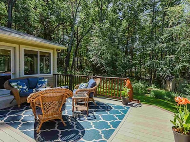 58 Dumbarton Oaks, Stratham, NH 03885 - photo 4