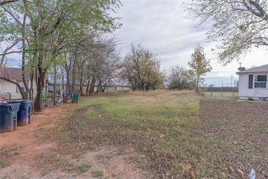 5918 Dimple Dr, Oklahoma City, OK 73135 - photo 2