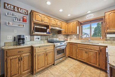 2012 E Highview Dr, Sauk Rapids, MN 56379 - photo 6