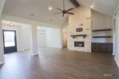 406 Oak Dr, Troy, TX 76579 - photo 4