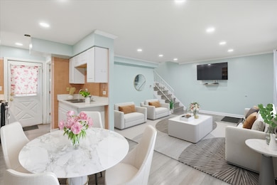 1582 Pennsylvania Ave unit 3, Des Plaines, IL 60018 - photo 6