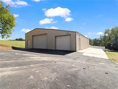 19947 Arkansas 16, Siloam Springs, AR 72761 - photo 4