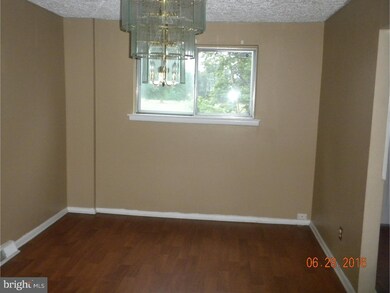 1303 Rainer Rd, Brookhaven, PA 19015 - photo 3