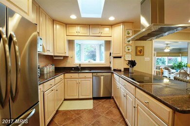 1911 Windmill Ln, Alexandria, VA 22307 - photo 5