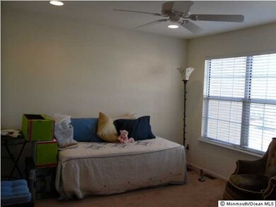 26 Alameda Ct, Eatontown, NJ 07724 - photo 5