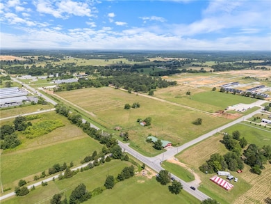 111 Keller Rd unit 1.5 Acres, Centerton, AR 72719 - photo 7