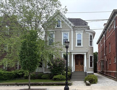 196 S Franklin