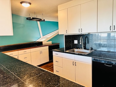 550 Southwick St, Feeding Hills, MA 01030 - photo 6