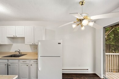 9623 S 248th St unit 8, Kent, WA 98030 - photo 4