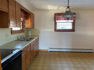 121 Prokop Ave, Ludlow, MA 01056 - photo 4