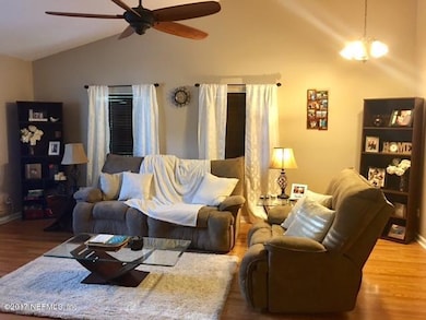 2817 Circle St E, Jacksonville, FL 32216 - photo 2