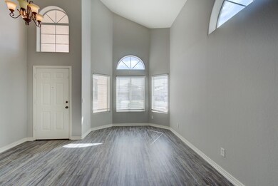 72 N Soho Pl-5
