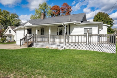 921 E Willoughby Rd, Lansing, MI 48911 - photo 2