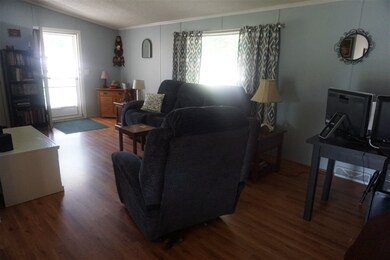 7 Brenda St, Nashua, NH 03062 - photo 6