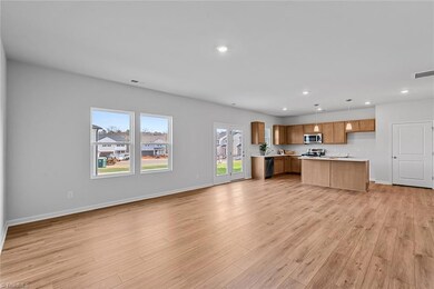 5127 Fallmeade Rd, Kernersville, NC 27284 - photo 7