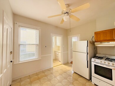 35 Kingston St unit 1, Somerville, MA 02144 - photo 4