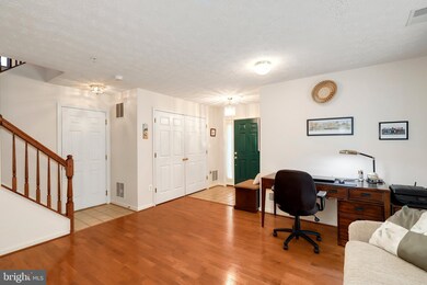 2672 Streamview Dr, Odenton, MD 21113 - photo 5