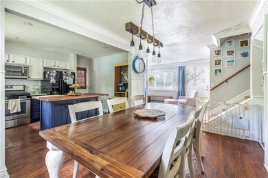 883 W Shore Blvd, Sheffield Lake, OH 44054 - photo 5