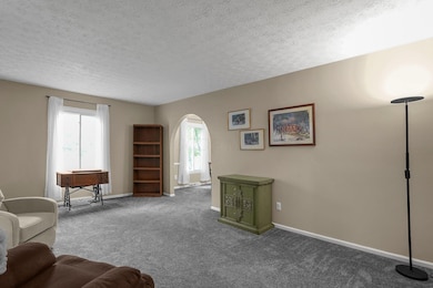 6-web-or-mls-5968-lisa-st