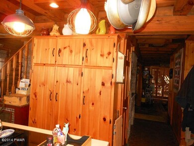 805 Blackbirch Ct, Hawley, PA 18428 - photo 4