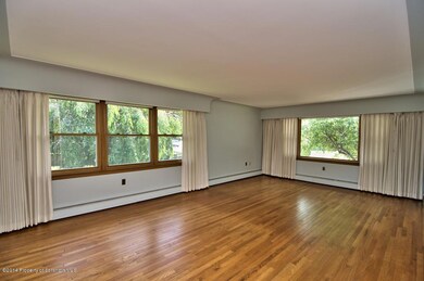 407 Hill St, Dunmore, PA 18512 - photo 3