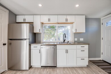 3143 SW Coast Ave, Lincoln City, OR 97367 - photo 5