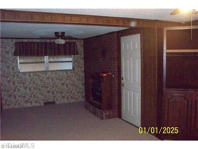 5636 Trotter Country Rd, High Point, NC 27263 - photo 2