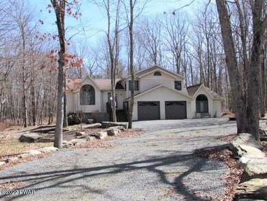 227 Surrey Dr, Lords Valley, PA 18428 - photo 2