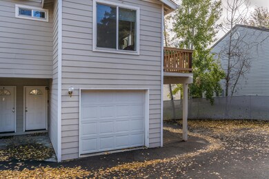 1686 NE Lotus Dr, Bend, OR 97701 - photo 4