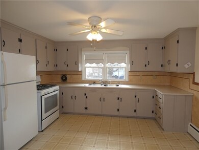 55 Holland St, Cranston, RI 02920 - photo 2