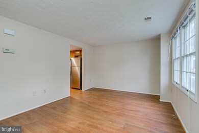 10625 Delfield Ct, Laurel, MD 20723 - photo 3