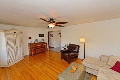 30 N Colonial Heights, Troy, NY 12180 - photo 5