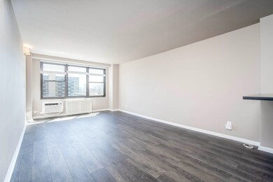 10 Huron Ave unit 11R, Jersey City, NJ 07306 - photo 4