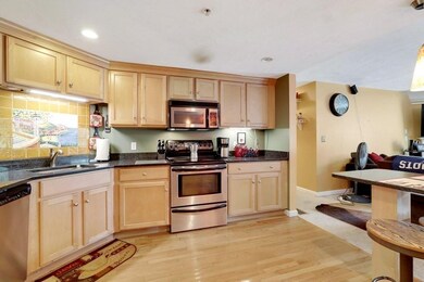 513 Hampton Way unit 513, Abington, MA 02351 - photo 2