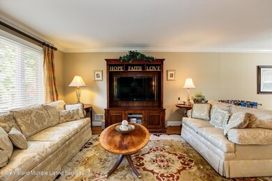 45 Kunath Ave, Staten Island, NY 10309 - photo 4