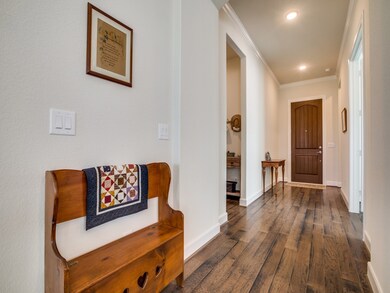 136 Chestnut Bay, the Woodlands, TX 77382 - photo 4