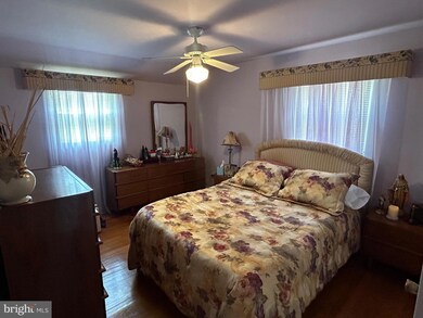 12712 Turkey Branch Pkwy, Rockville, MD 20853 - photo 6