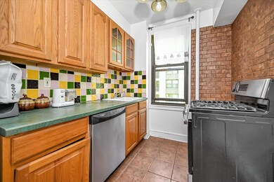 Walden Terrace unit 2C, Rego Park, NY 11374 - photo 6