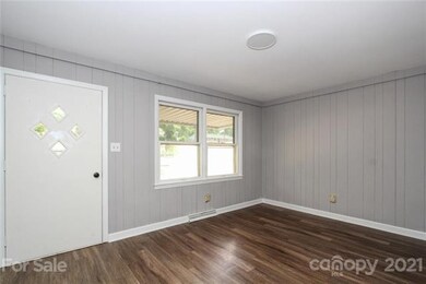 2431 Woodleaf Dr, Gastonia, NC 28052 - photo 3