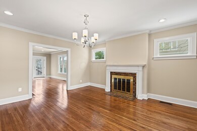 2548 Sherwood Rd, Columbus, OH 43209 - photo 6