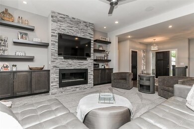 3009 Forrest Meadow Ln, Hiawatha, IA 52233 - photo 5