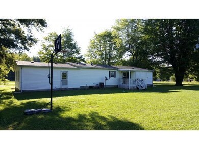 9433 N Spades Rd, Sunman, IN 47041 - photo 4