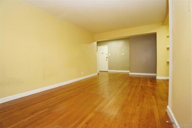 63-45 Saunders St unit 3G, Rego Park, NY 11374 - photo 7