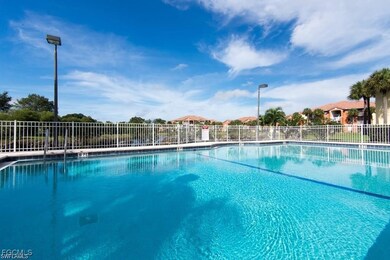 6401 Aragon Way unit 102, Fort Myers, FL 33966 - photo 3