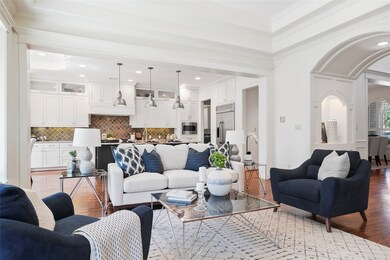 1701 Libbey Dr, Houston, TX 77018 - photo 4