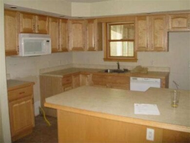 40 Puritan Dr, Vineyard Haven, MA 02568 - photo 2