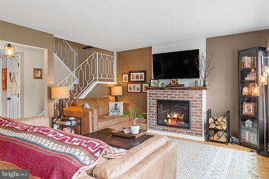 153 Beckys Corner, Chalfont, PA 18914 - photo 3